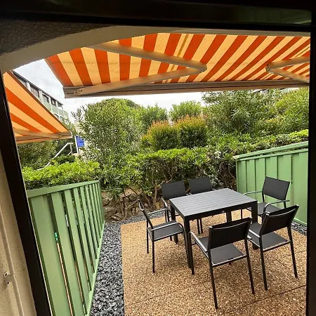 4 Personnes Avec Piscine *