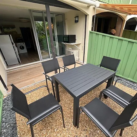 Lägenhet 4 Personnes Avec Piscine Gruissan